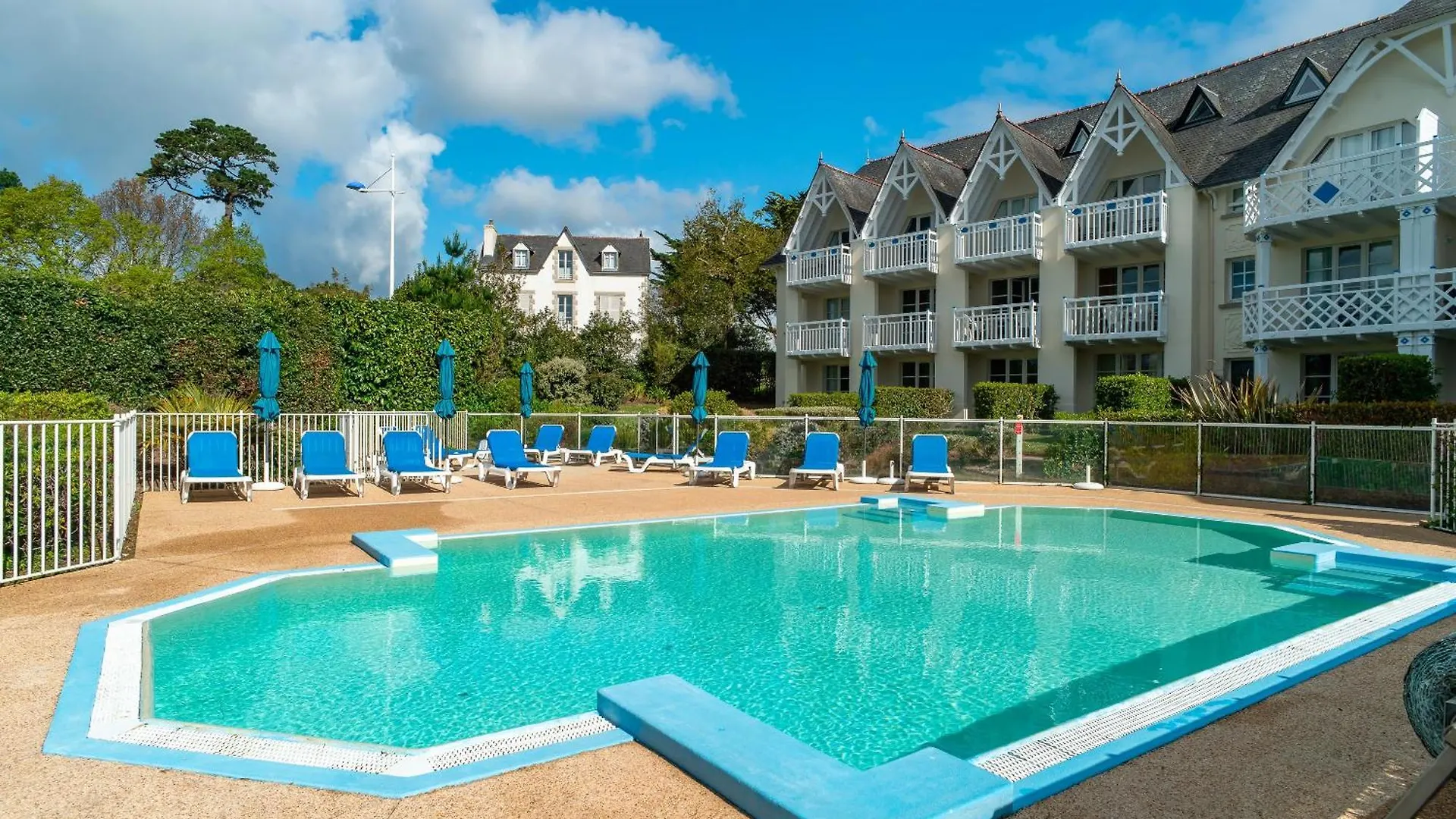 Sternoka - Appt Avec Vue Mer Avec Piscine Benodet